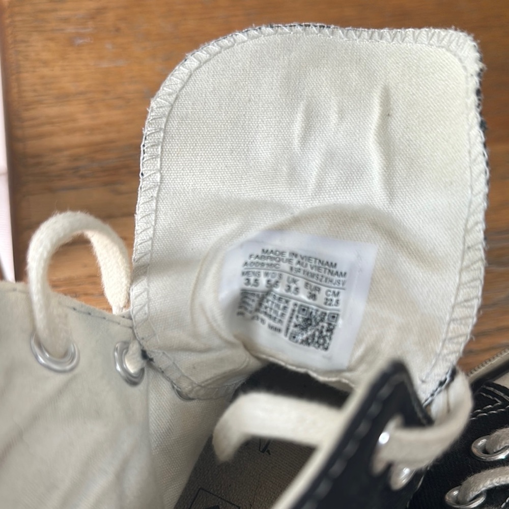 Chuck Taylor 70 Plus High Top Platform - Picture 9 of 10
